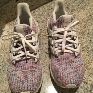 Multicolor Ultrboost